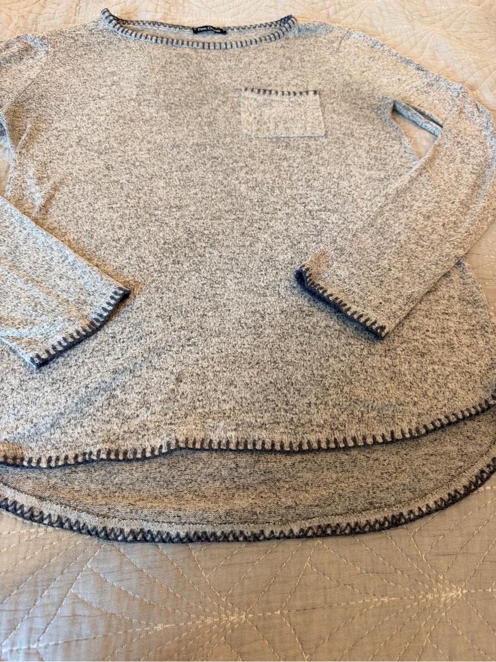 Pink Clover Light Gray Marled Long-Sleeve Knit Top